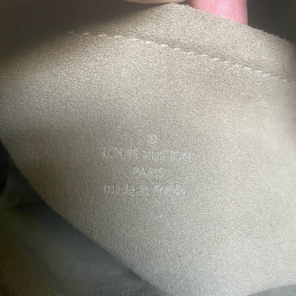 SOLD!!! ♥️❤️ Louis Vuitton Priscilla certified - Picture 12 of 16